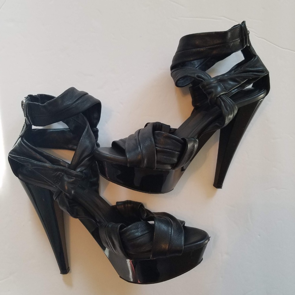 Burberry Prorsum Black Leather Strappy High Heels